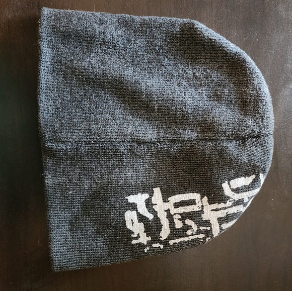 Hulk Gray Beanie from Thor: Ragnarok - Picture 2 of 3